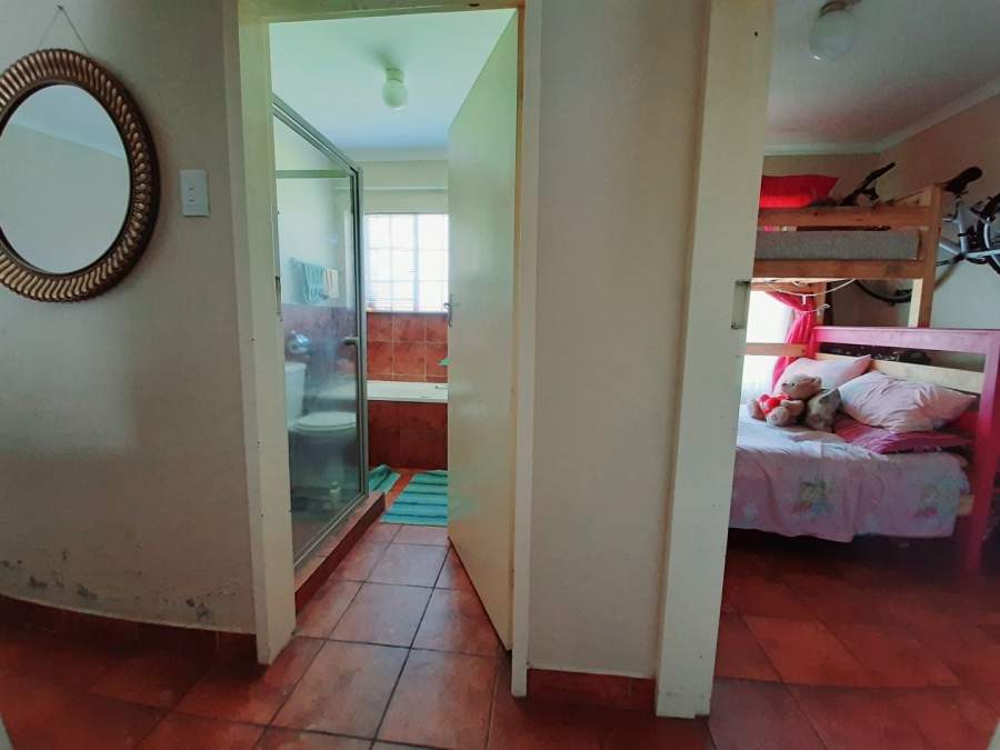 2 Bedroom Property for Sale in Vaalpark Free State